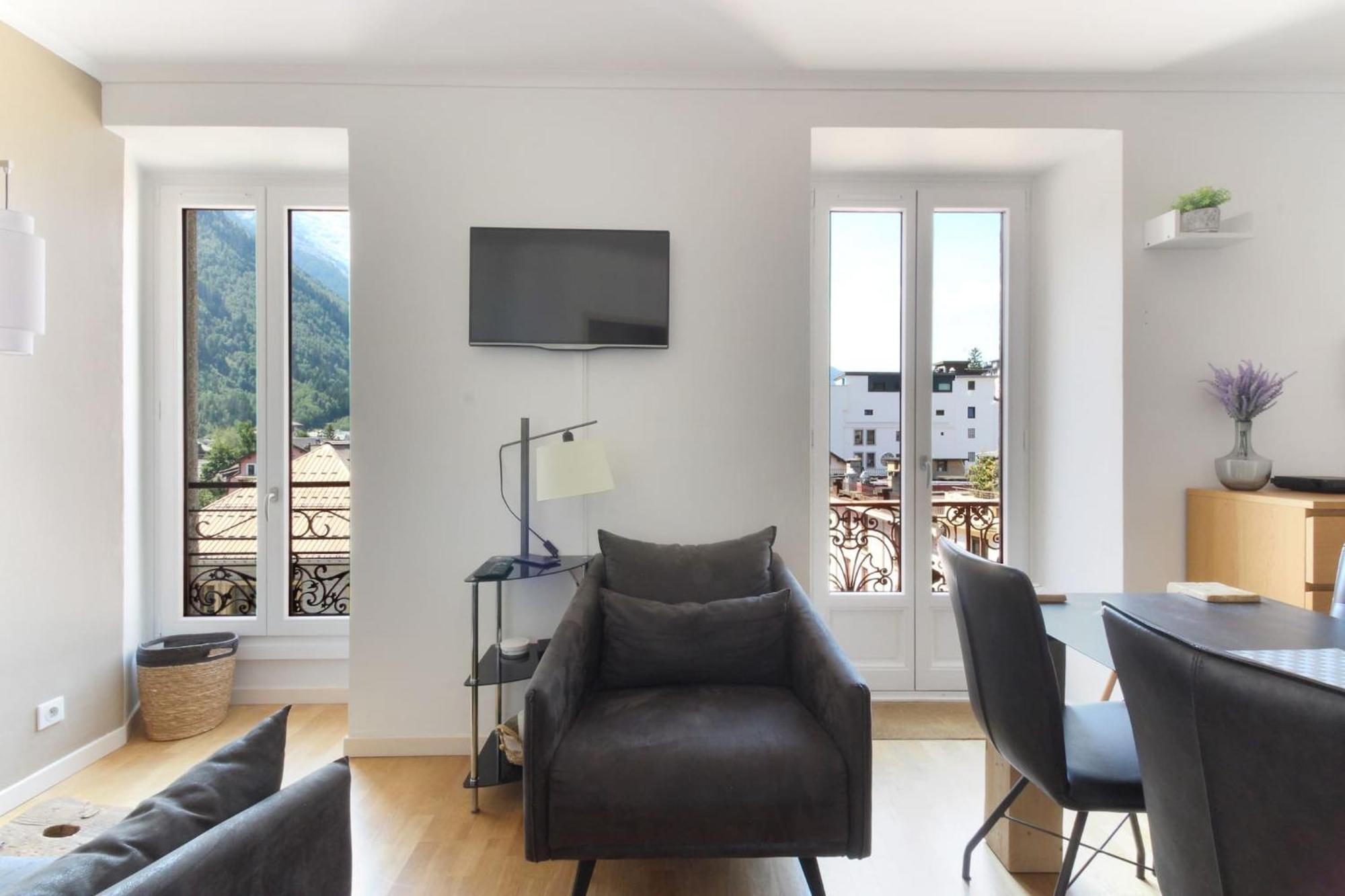 Nook 42 - The Loft - Central 2Br W/ Balcony Views Chamonix Mont Blanc Exterior foto